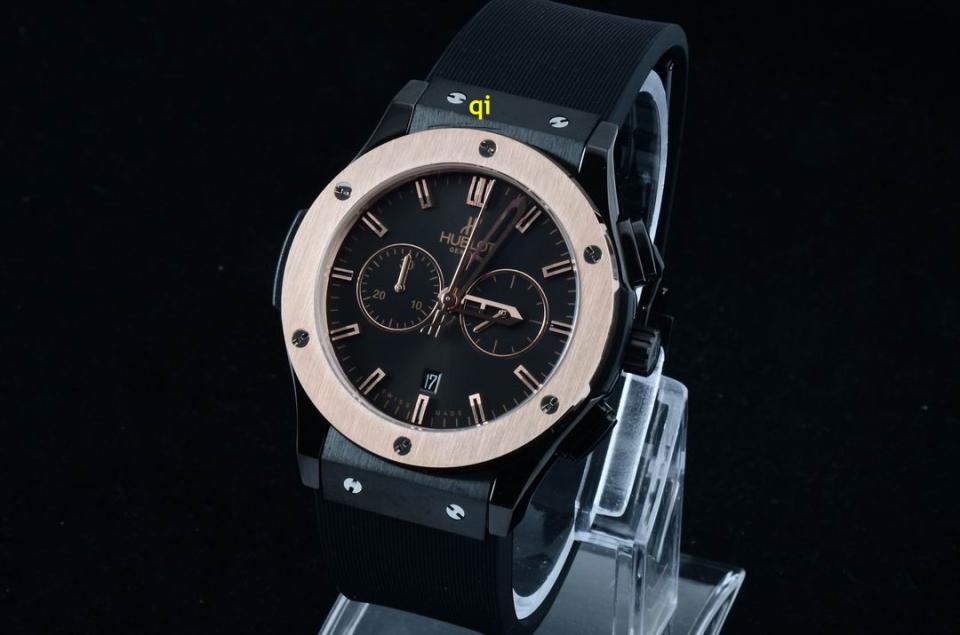 HUBLOT GENEVE Watch 25